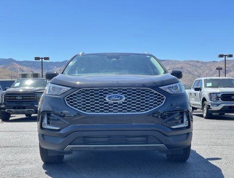 Used 2024 Ford Edge SEL w/ Convenience Package image 5