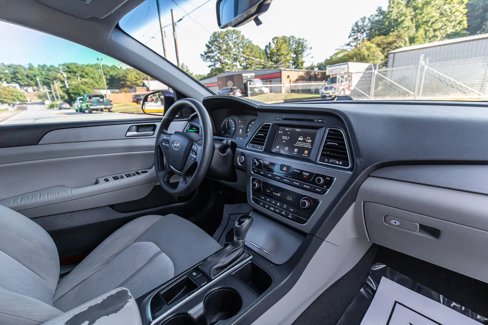 Used 2017 Hyundai Sonata SE image 29