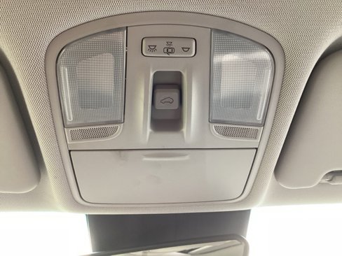 Used 2018 Hyundai Kona Limited image 19