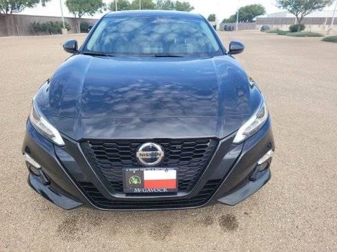 Certified 2022 Nissan Altima 2.5 SR w/ Midnight Edition Package image 3