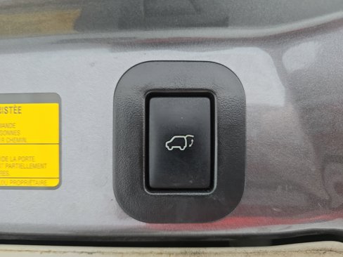 Used 2014 Toyota Sienna XLE image 14
