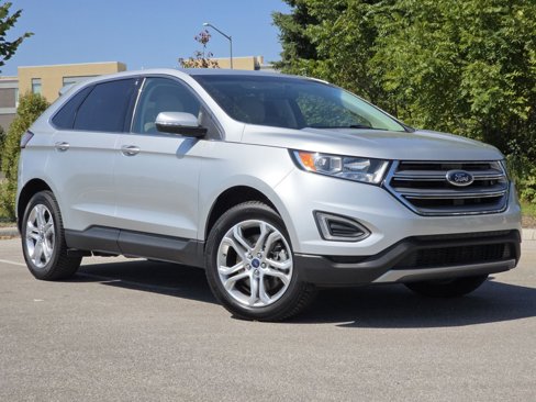 Used 2018 Ford Edge Titanium w/ Technology Package image 2