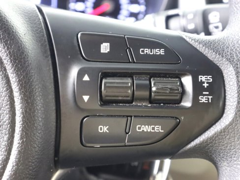 Used 2017 Kia Sorento LX image 13