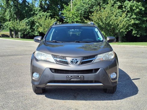 Used 2015 Toyota RAV4 XLE image 2