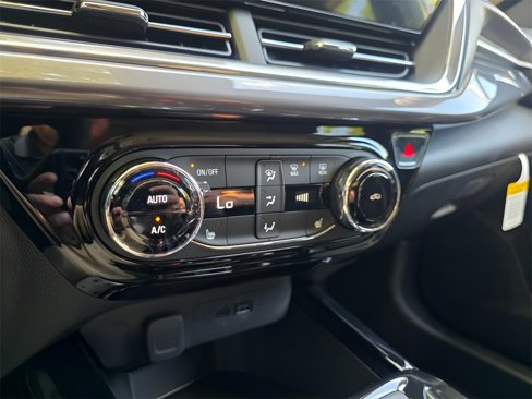 New 2025 Chevrolet Trax ACTIV w/ Driver Confidence Package image 29