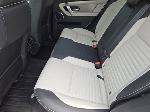 Certified 2025 Land Rover Discovery Sport Dynamic SE image 25