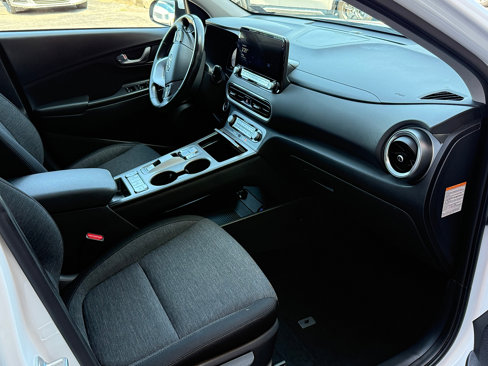Used 2023 Hyundai Kona SEL image 39