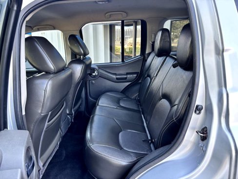 Used 2015 Nissan Xterra PRO-4X w/ Pro-4x Leather Package image 17