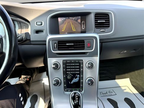 Used 2018 Volvo S60 T5 Inscription Platinum image 20