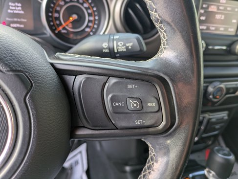 Used 2020 Jeep Wrangler Unlimited Sport image 13