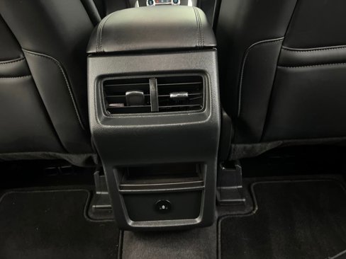 Used 2024 Ford Edge SEL image 21