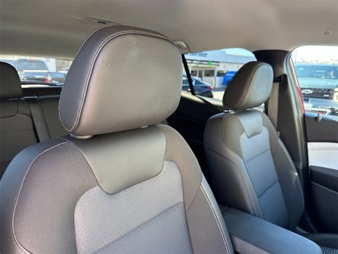 Used 2025 Chevrolet Trax LT image 15