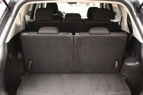 Used 2024 Volkswagen Tiguan S image 9