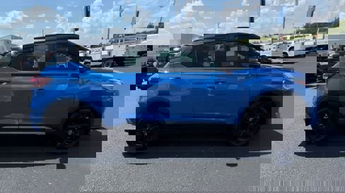 Used 2024 Nissan Kicks SR image 9