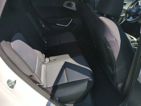 Used 2022 Kia Soul LX image 31