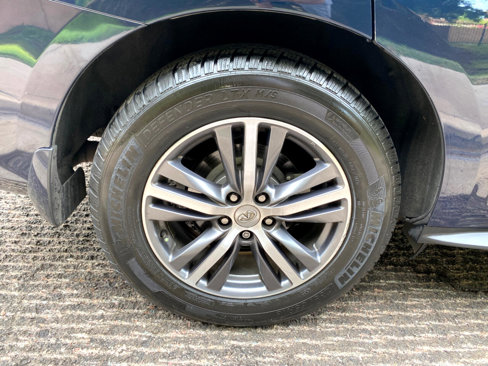 Used 2020 INFINITI QX60 Luxe w/ Essential Package image 16