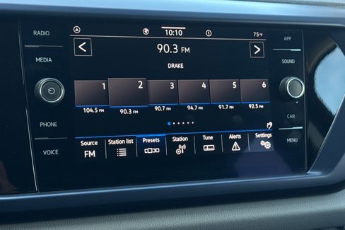 Used 2022 Volkswagen Taos SE image 18