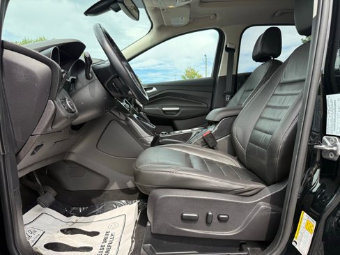 Used 2016 Ford Escape Titanium image 17