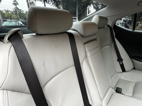 Used 2011 Lexus IS 250 image 41