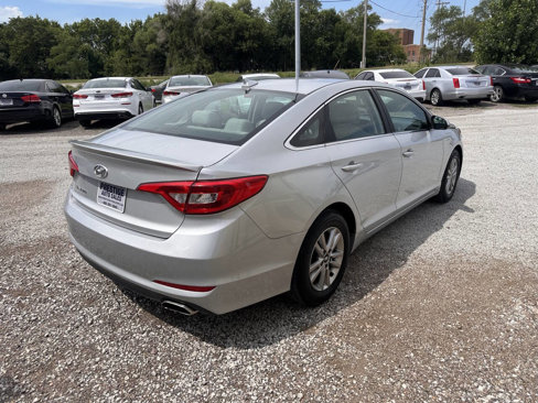 Used 2015 Hyundai Sonata SE image 4