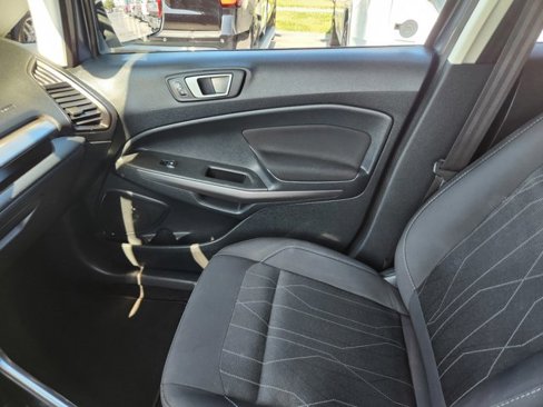 Used 2021 Ford EcoSport SE w/ SE Convenience Package image 18