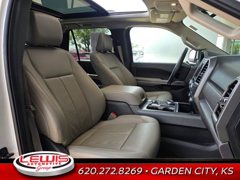 Used 2021 Ford Expedition Max XLT image 23