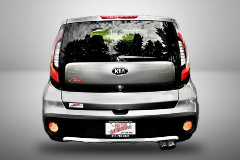 Used 2018 Kia Soul ! image 5