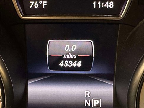 Used 2015 Mercedes-Benz GLA 250 4MATIC image 31