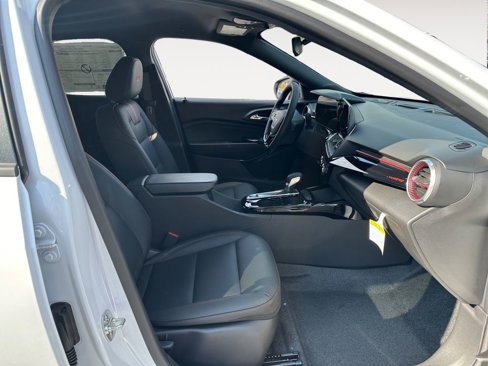 New 2025 Chevrolet Trax RS w/ Driver Confidence Package image 27