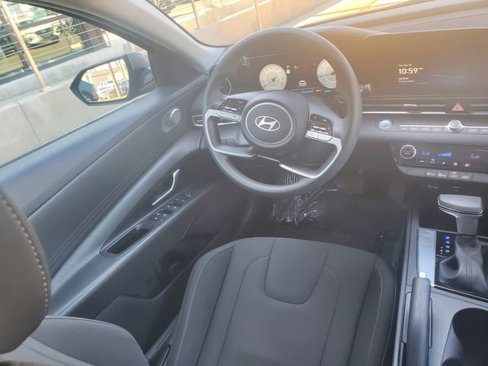 Used 2024 Hyundai Elantra SEL image 14