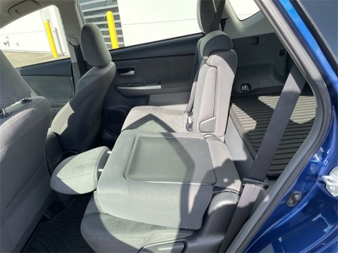 Used 2014 Toyota Prius V Three image 13