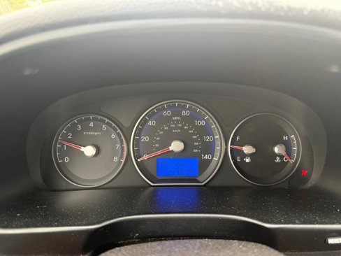 Used 2012 Hyundai Santa Fe SE image 23
