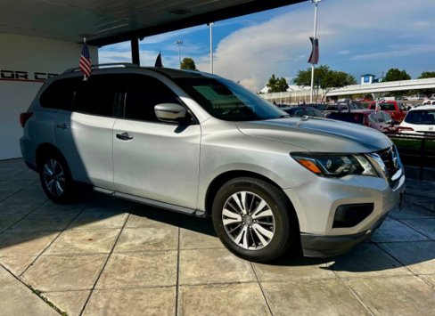Used 2019 Nissan Pathfinder SV image 5