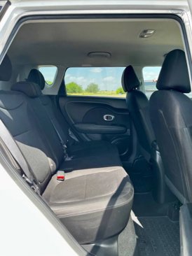 Used 2017 Kia Soul image 12