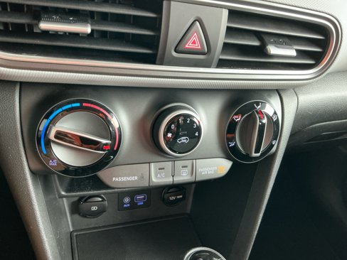 Used 2020 Hyundai Kona SE image 20