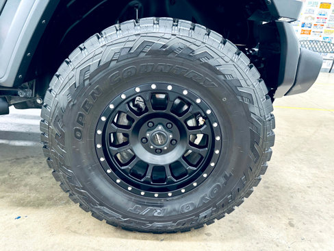 Used 2018 Jeep Wrangler Unlimited Sport S image 11
