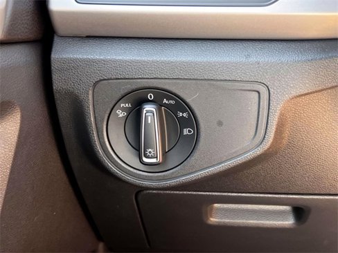 Used 2021 Volkswagen Atlas S image 30