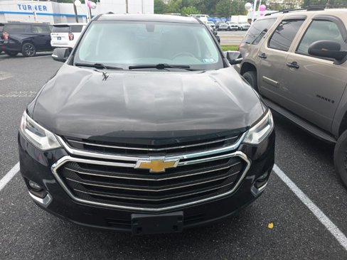 Used 2018 Chevrolet Traverse LT image 2