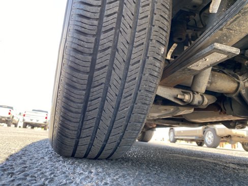 Used 2010 GMC Canyon SLE image 14