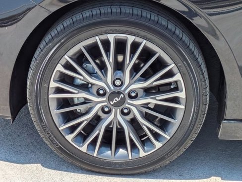 Used 2022 Kia Forte GT-Line w/ GT-Line Technology Package image 13