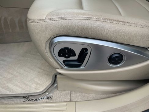 Used 2011 Mercedes-Benz R 350 4MATIC image 22