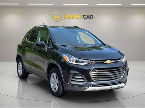 Used 2021 Chevrolet Trax LT image 1