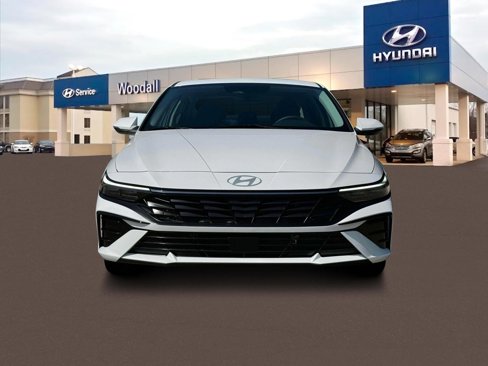 New 2025 Hyundai Elantra Limited image 12