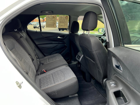 Used 2022 Chevrolet Equinox LT image 36