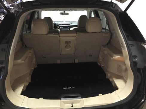 Used 2016 Nissan Rogue SL image 40