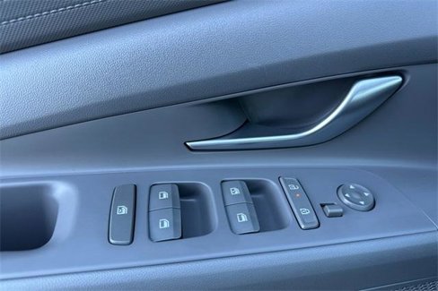 Used 2024 Hyundai Elantra SEL image 11