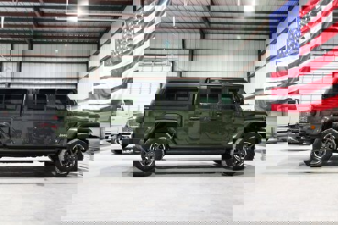 Used 2022 Jeep Gladiator Overland w/ Popular Equipment Package image 11