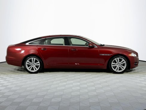 Used 2012 Jaguar XJ L image 4