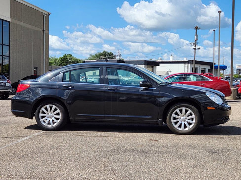 Used 2010 Chrysler Sebring Limited image 11
