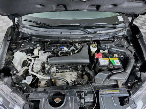 Used 2017 Nissan Rogue SV w/ SV Premium Package image 32